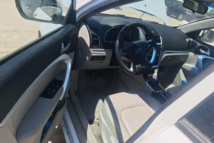 Used Geely Auto Emgrand 2016 Sedan 1.5L Manual Luxury Model Driver Seat