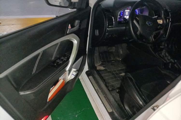 Used Geely Auto Emgrand 2016 Sedan 1.5L CVT Upward Version Driver Seat