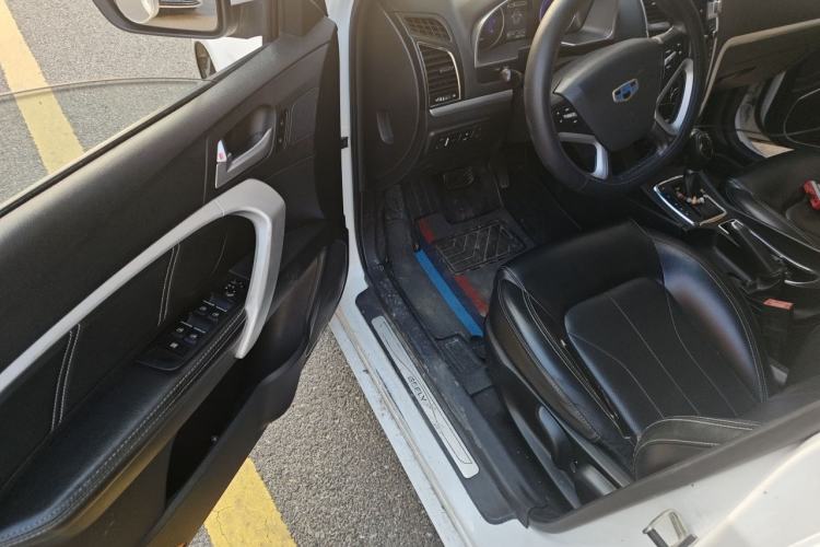 Used Geely Auto Emgrand 2016 Sedan 1.5L CVT Upward Version Driver Seat