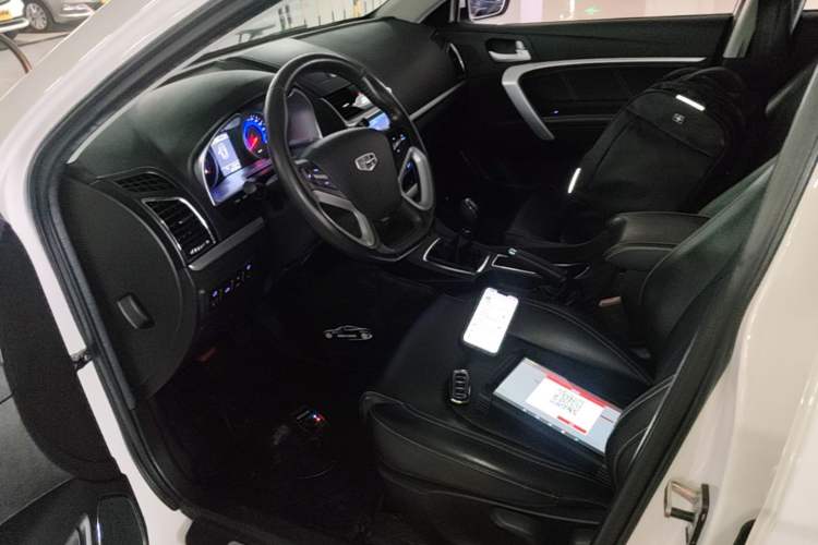 Used Geely Auto Emgrand 2016 Sedan 1.5L Manual Upward Edition Driver Seat