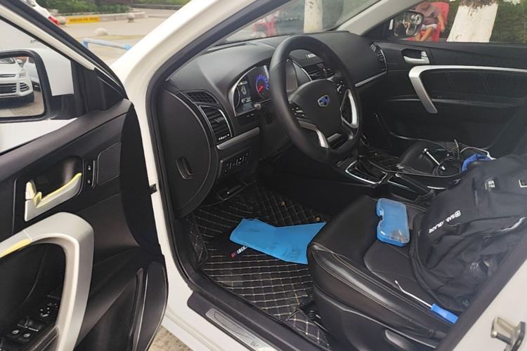 Used Geely Auto Emgrand 2016 Sedan 1.5L CVT Upward Version Driver Seat