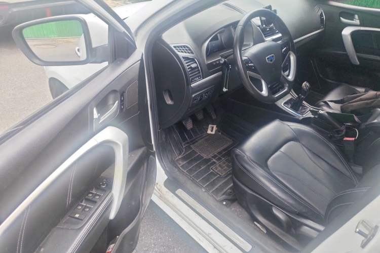 Used Geely Auto Emgrand 2016 Sedan 1.5L Manual Upward Edition Driver Seat