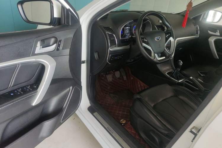 Used Geely Auto Emgrand 2016 Sedan 1.5L Manual Upward Edition Driver Seat