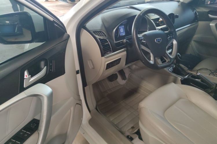 Used Geely Auto Emgrand 2016 Sedan 1.5L CVT Luxury Model Driver Seat
