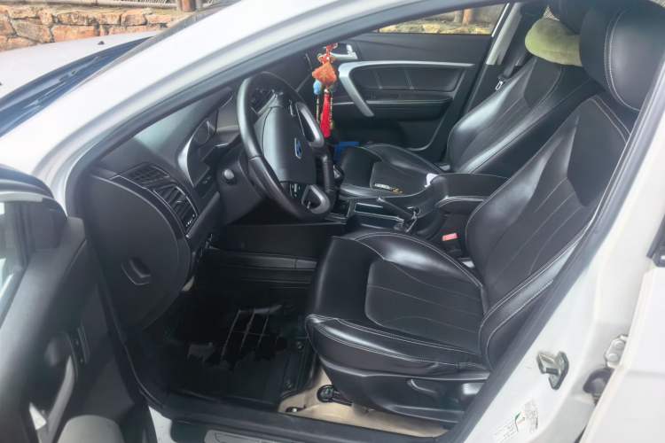 Used Geely Auto Emgrand 2016 Sedan 1.5L Manual Upward Edition Driver Seat