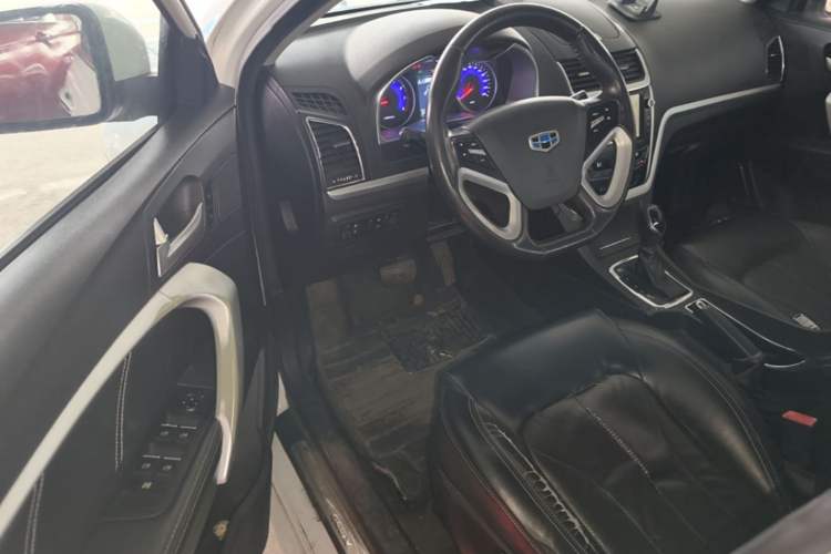 Used Geely Auto Emgrand 2016 Sedan 1.5L CVT Upward Version Driver Seat