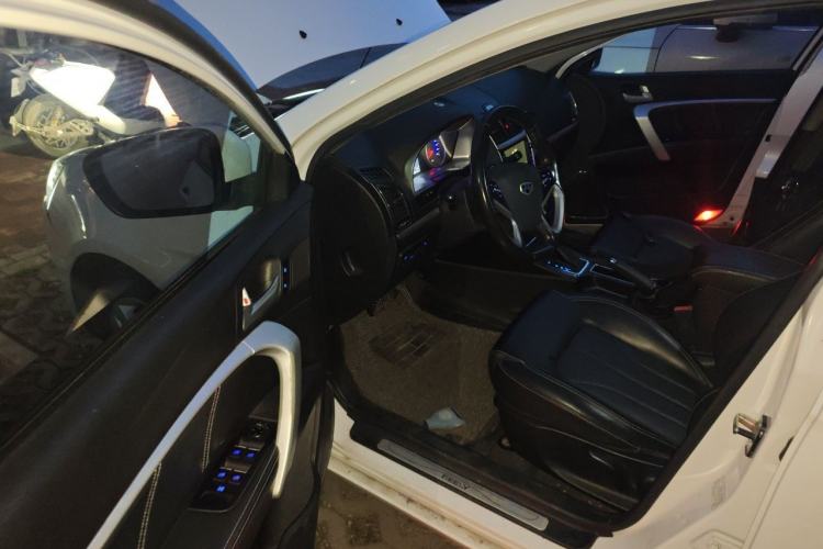Used Geely Auto Emgrand 2016 Sedan 1.5L CVT Upward Version Driver Seat