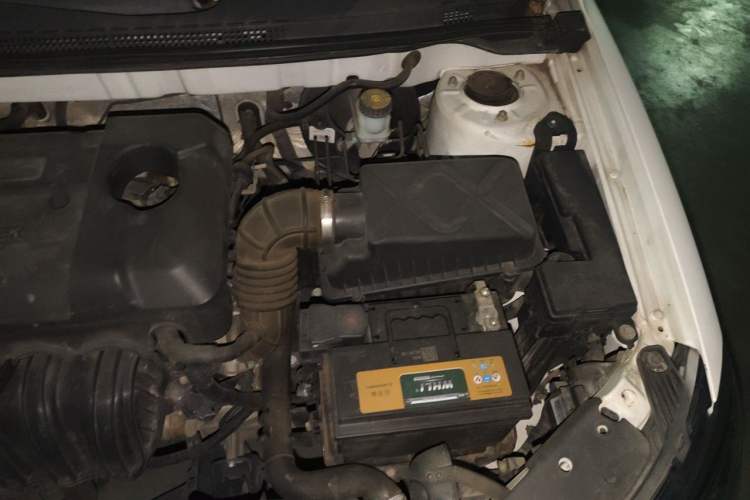 Used Geely Auto Emgrand 2016 Sedan 1.5L CVT Upward Version Engine Bay Left