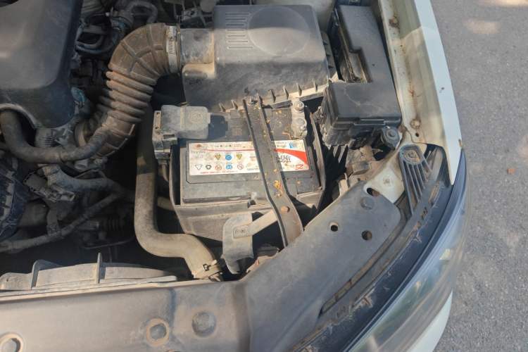 Used Geely Auto Emgrand 2016 Hatchback RS 1.5L Manual - Upward Edition Engine Bay Left