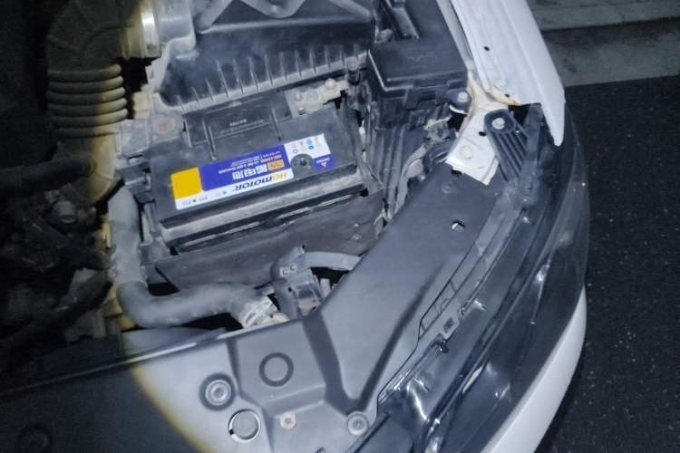 Used Geely Auto Emgrand 2016 Sedan 1.5L CVT Upward Version Engine Bay Left
