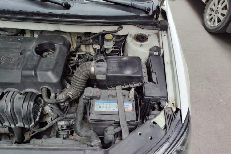 Used Geely Auto Emgrand 2016 Sedan 1.5L Manual Upward Edition Engine Bay Left