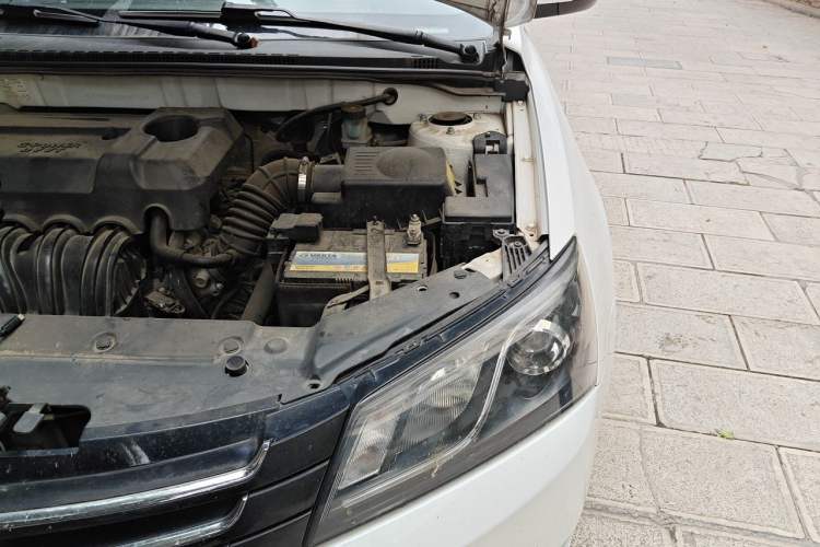 Used Geely Auto Emgrand 2016 Sedan 1.5L Manual Upward Edition Engine Bay Left