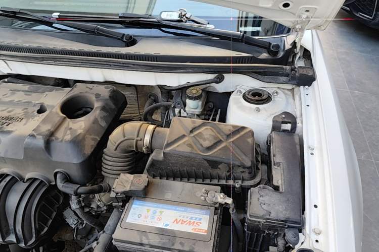 Used Geely Auto Emgrand 2016 Sedan 1.5L CVT Luxury Model Engine Bay Left