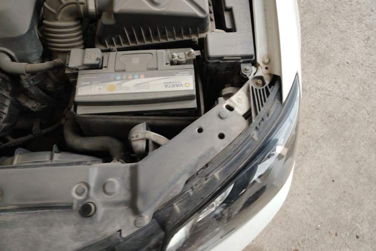 Used Geely Auto Emgrand 2016 Sedan 1.5L CVT Upward Version Engine Bay Left