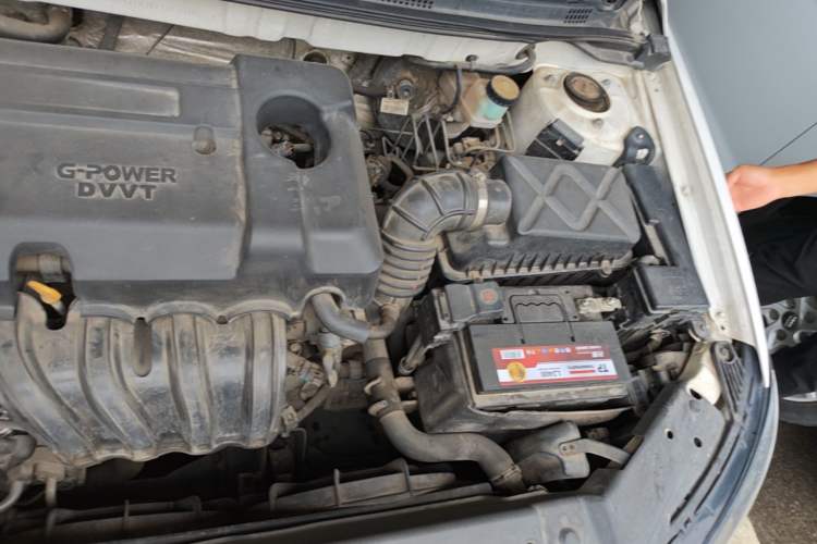 Used Geely Auto Emgrand 2016 Sedan 1.5L CVT Luxury Model Engine Bay Left