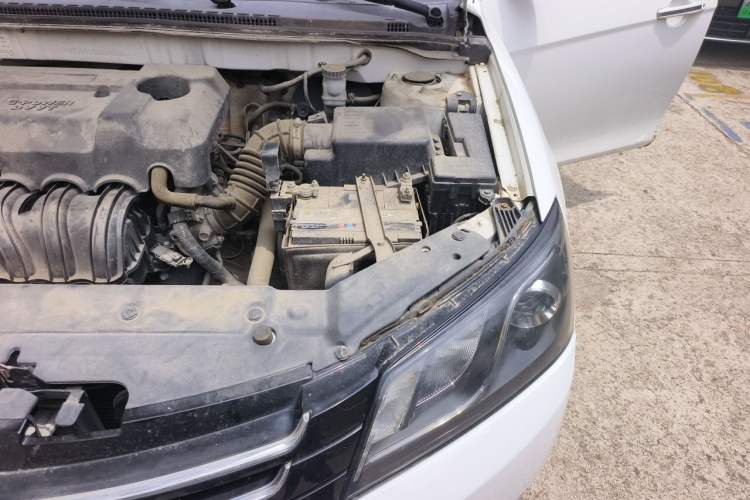 Used Geely Auto Emgrand 2016 Sedan 1.5L Manual Upward Edition Engine Bay Left