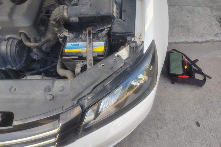 Used Geely Auto Emgrand 2016 Sedan 1.5L Manual Upward Edition Engine Bay Left