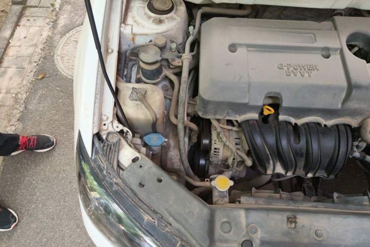 Used Geely Auto Emgrand 2016 Sedan 1.5L Manual Luxury Model Engine Bay Right