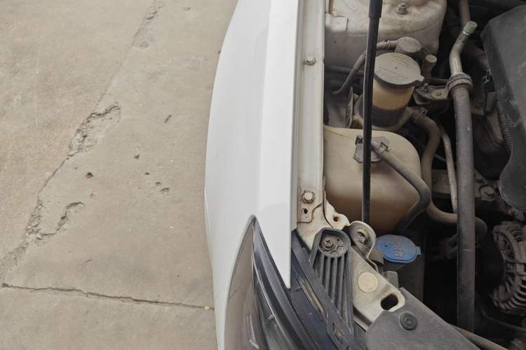 Used Geely Auto Emgrand 2016 Sedan 1.5L Manual Upward Edition Engine Bay Right