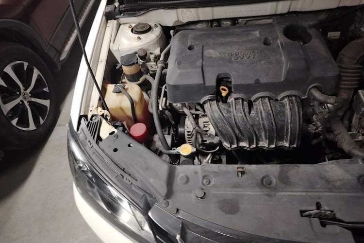 Used Geely Auto Emgrand 2016 Sedan 1.5L CVT Luxury Model Engine Bay Right