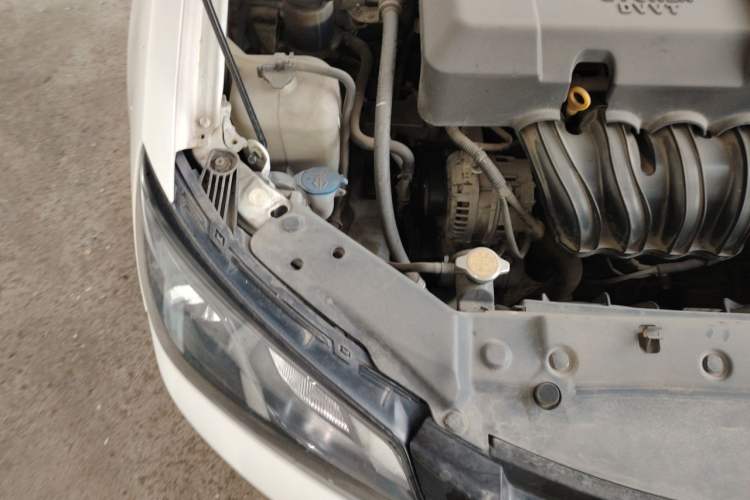 Used Geely Auto Emgrand 2016 Sedan 1.5L CVT Upward Version Engine Bay Right