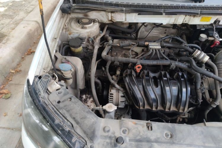 Used Geely Auto Emgrand 2016 Sedan 1.3T Manual Upward Edition Engine Bay Right