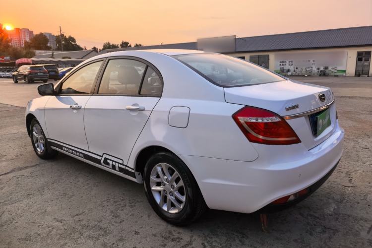 Used Geely Auto Emgrand 2016 Sedan 1.5L CVT Luxury Model Exterior 1