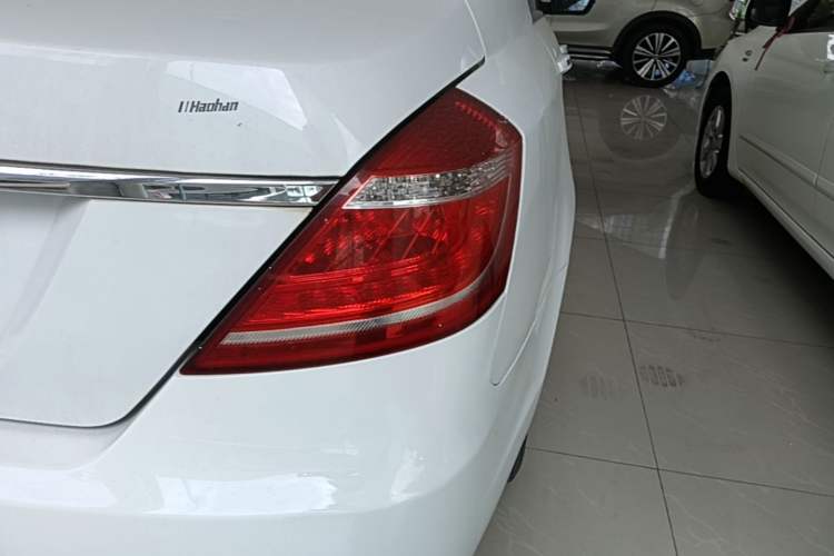 Used Geely Auto Emgrand 2016 Sedan 1.5L CVT Luxury Model Exterior 3
