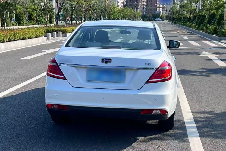 Used Geely Auto Emgrand 2016 Sedan 1.5L CVT Luxury Model Exterior 4