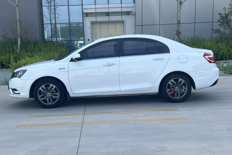 Used Geely Auto Emgrand 2016 Sedan 1.3T CVT Prestige Model Exterior 4