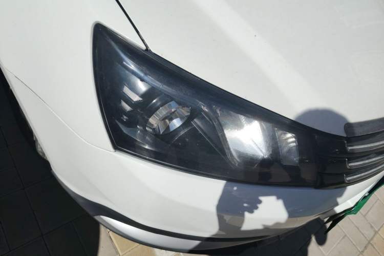 Used Geely Auto Emgrand 2016 Hatchback RS 1.5L Manual - Upward Edition Exterior 6