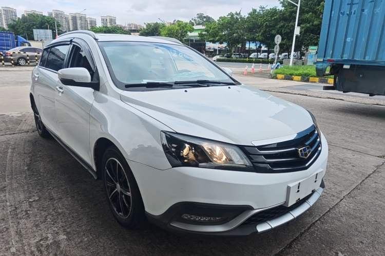 Used Geely Auto Emgrand 2016 Hatchback RS 1.3T CVT Top-Tier Version Front Right 45 Deg