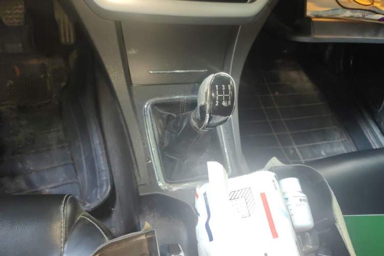 Used Geely Auto Emgrand 2016 Sedan 1.5L Manual Upward Edition Gear Lever