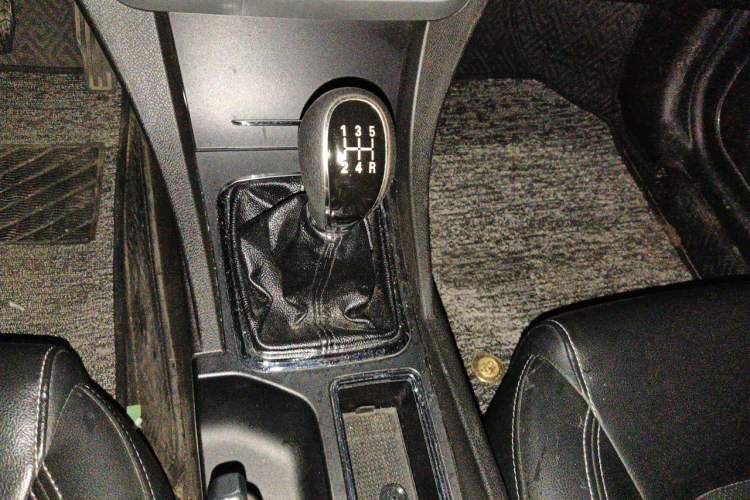 Used Geely Auto Emgrand 2016 Sedan 1.5L Manual Upward Edition Gear Lever