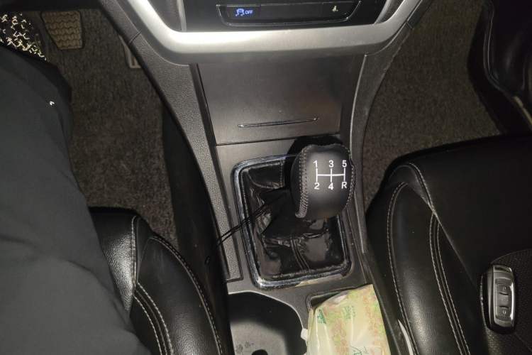 Used Geely Auto Emgrand 2016 Sedan 1.5L Manual Upward Edition Gear Lever