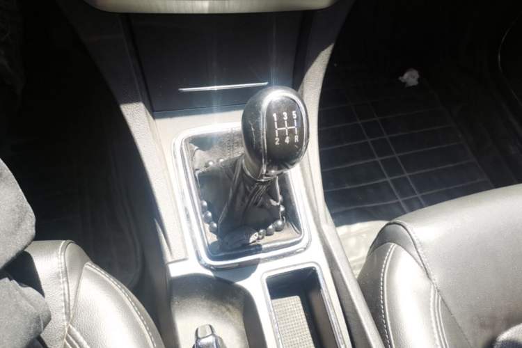 Used Geely Auto Emgrand 2016 Sedan 1.5L Manual Upward Edition Gear Lever