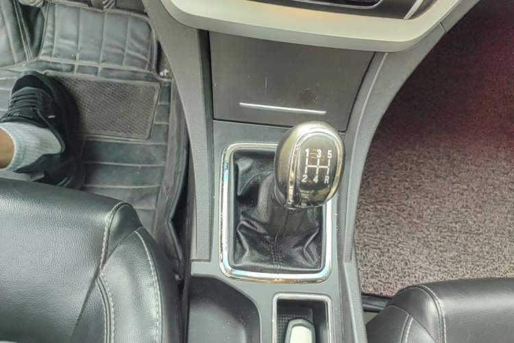 Used Geely Auto Emgrand 2016 Sedan 1.5L Manual Upward Edition Gear Lever