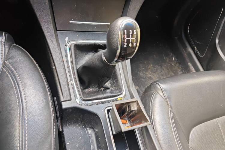 Used Geely Auto Emgrand 2016 Sedan 1.5L Manual Upward Edition Gear Lever