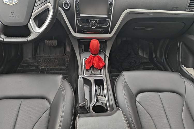 Used Geely Auto Emgrand 2016 Sedan 1.5L CVT Upward Version Gear Lever