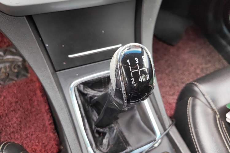 Used Geely Auto Emgrand 2016 Sedan 1.5L Manual Upward Edition Gear Lever