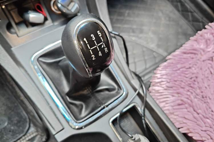 Used Geely Auto Emgrand 2016 Sedan 1.5L Manual Upward Edition Gear Lever