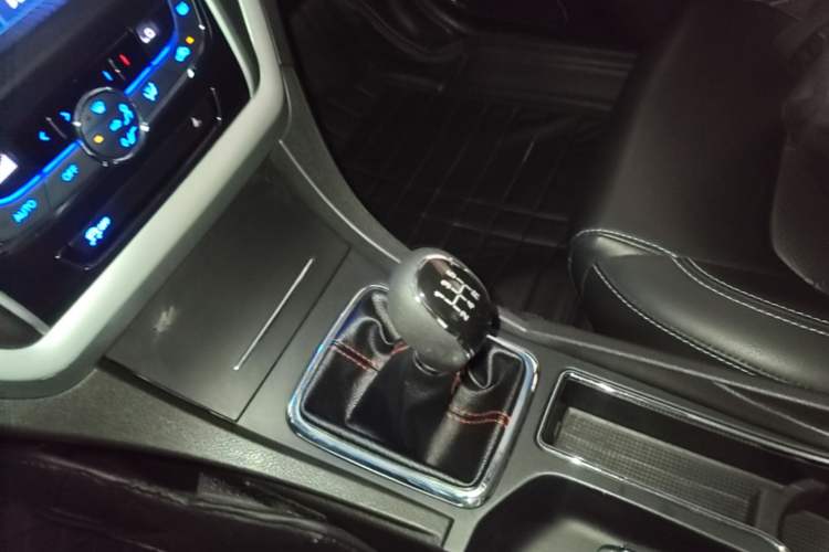 Used Geely Auto Emgrand 2016 Sedan 1.5L Manual Upward Edition Gear Lever