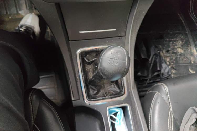 Used Geely Auto Emgrand 2016 Sedan 1.5L Manual Upward Edition Gear Lever