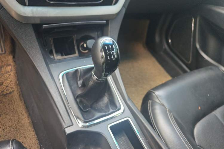 Used Geely Auto Emgrand 2016 Sedan 1.5L Manual Upward Edition Gear Lever