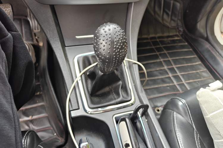Used Geely Auto Emgrand 2016 Sedan 1.5L Manual Upward Edition Gear Lever