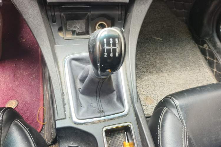 Used Geely Auto Emgrand 2016 Sedan 1.5L Manual Upward Edition Gear Lever