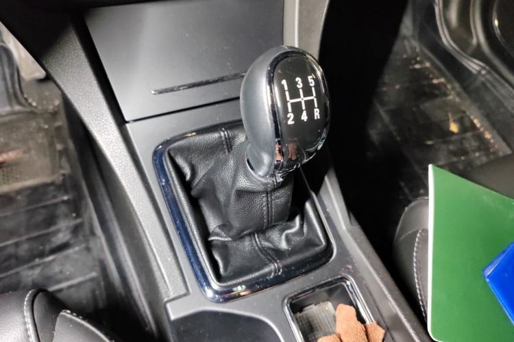 Used Geely Auto Emgrand 2016 Sedan 1.5L Manual Upward Edition Gear Lever