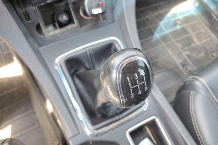Used Geely Auto Emgrand 2016 Sedan 1.5L Manual Upward Edition Gear Lever