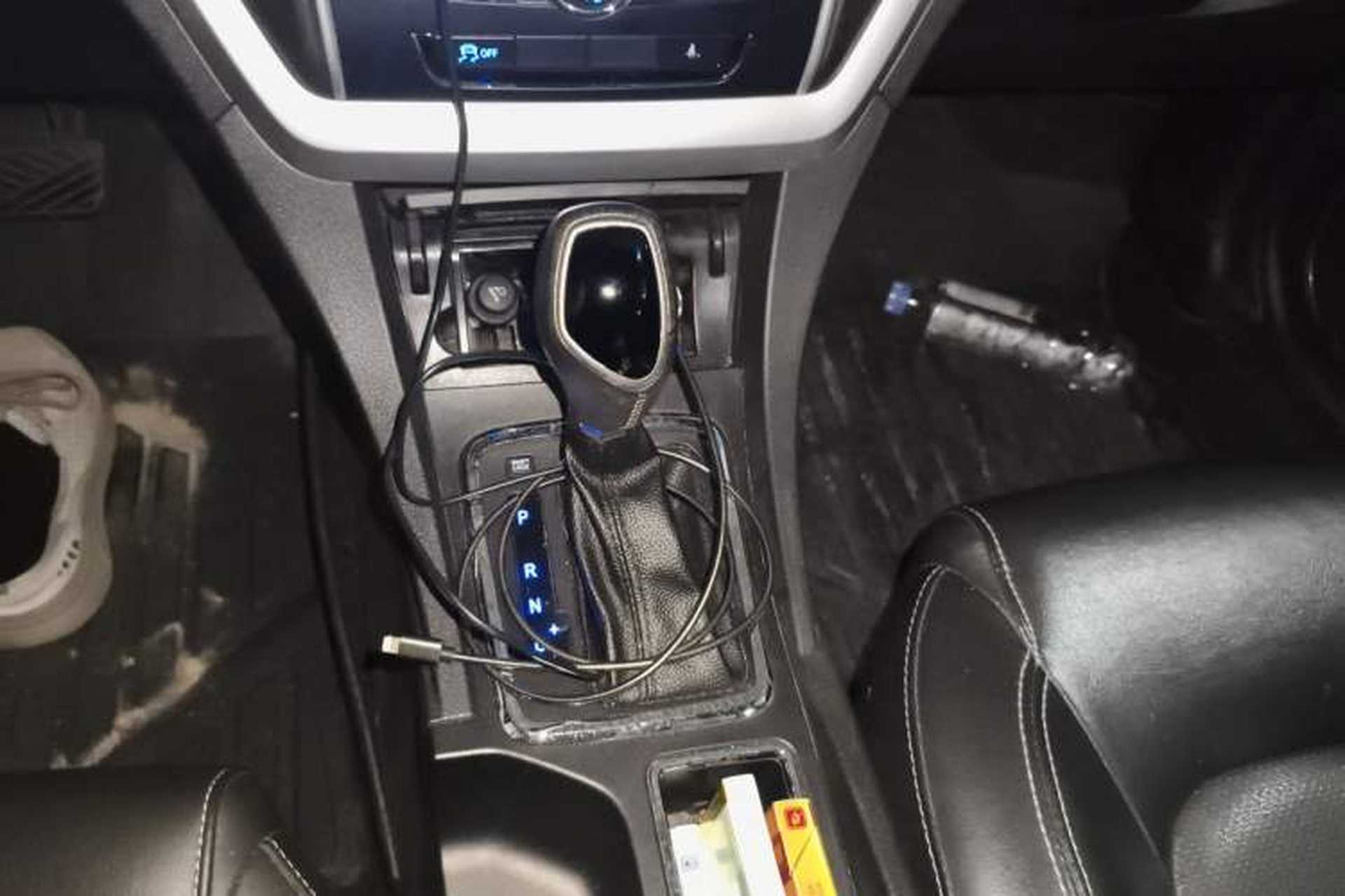 Used Geely Auto Emgrand 2016 Sedan 1.5L CVT Upward Version Gear Lever