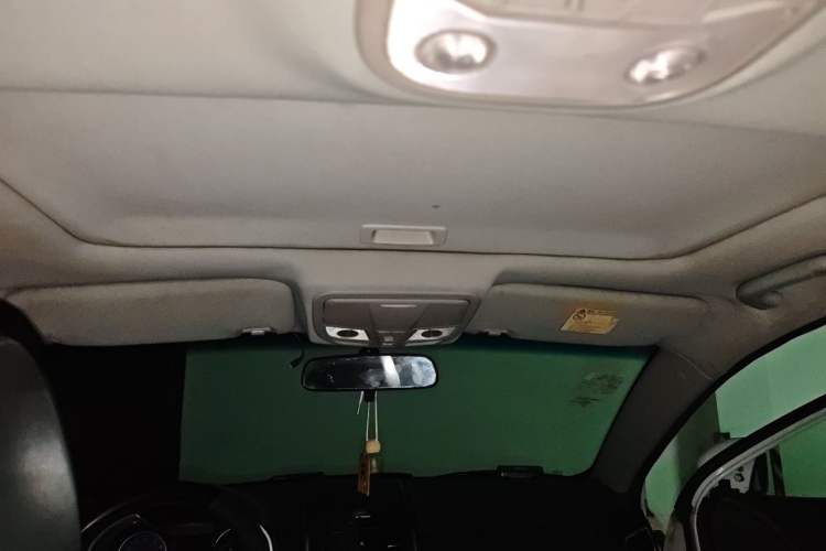 Used Geely Auto Emgrand 2016 Sedan 1.5L CVT Upward Version Headliner